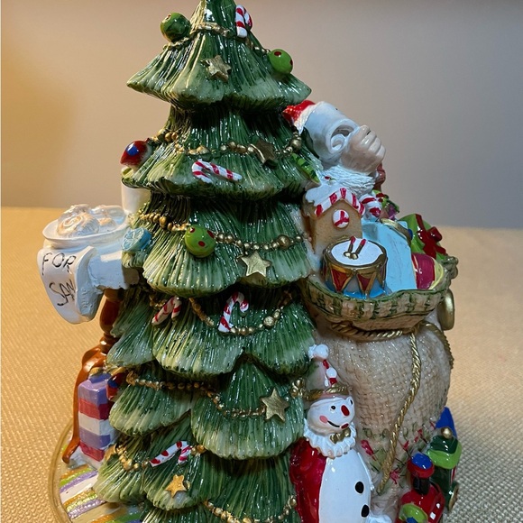 Fitz and Floyd “Gifts from Santa” Musical Christmas Figurine. 2017 in Box. - Picture 3 of 7